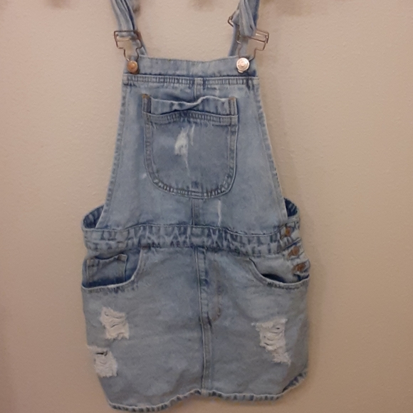 Overall dress - Picture 1 of 4